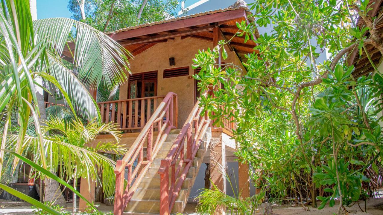 Ganesh Garden Beach Cabanas Tangalle Dış mekan fotoğraf