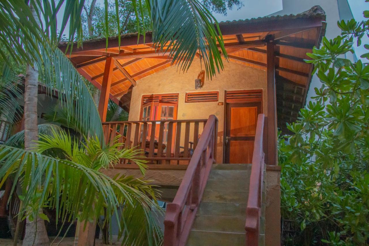 Ganesh Garden Beach Cabanas Tangalle Dış mekan fotoğraf