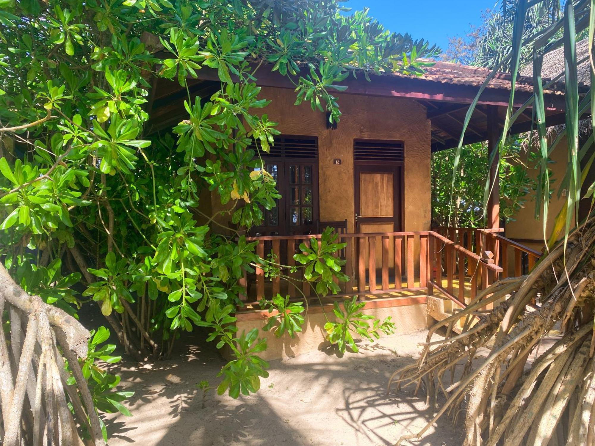 Ganesh Garden Beach Cabanas Tangalle Oda fotoğraf